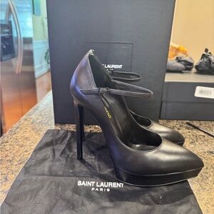 Saint Laurent Elegant Black Heels